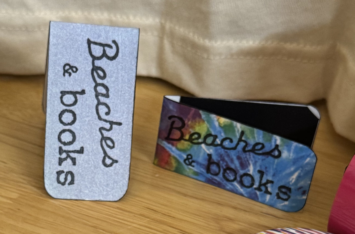 *New* 🏖️📖Beaches & Books Single Magnetic Bookmark